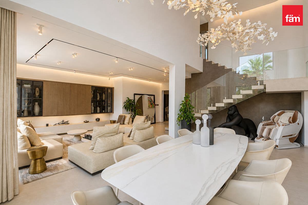 4 bedroom villa in Cluster 50, photograph 4 of 20
