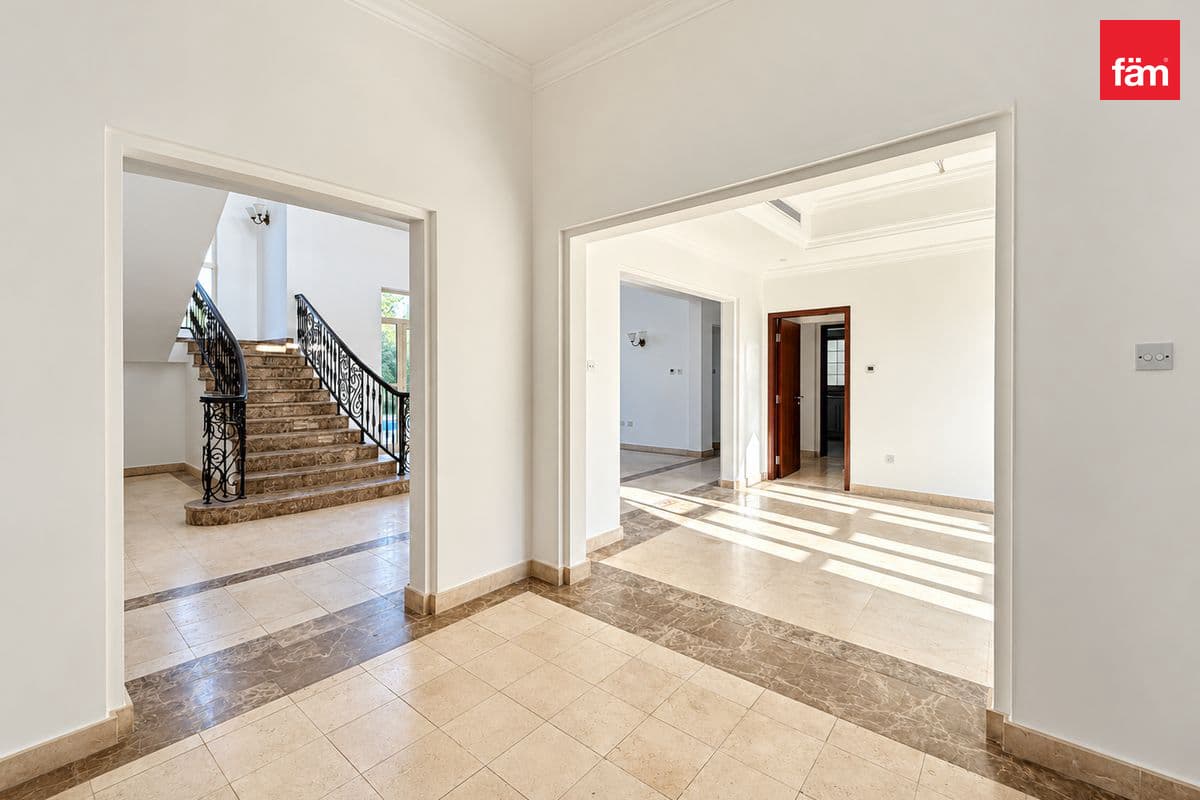 4 bedroom villa in Cluster 9, photograph 7 of 14