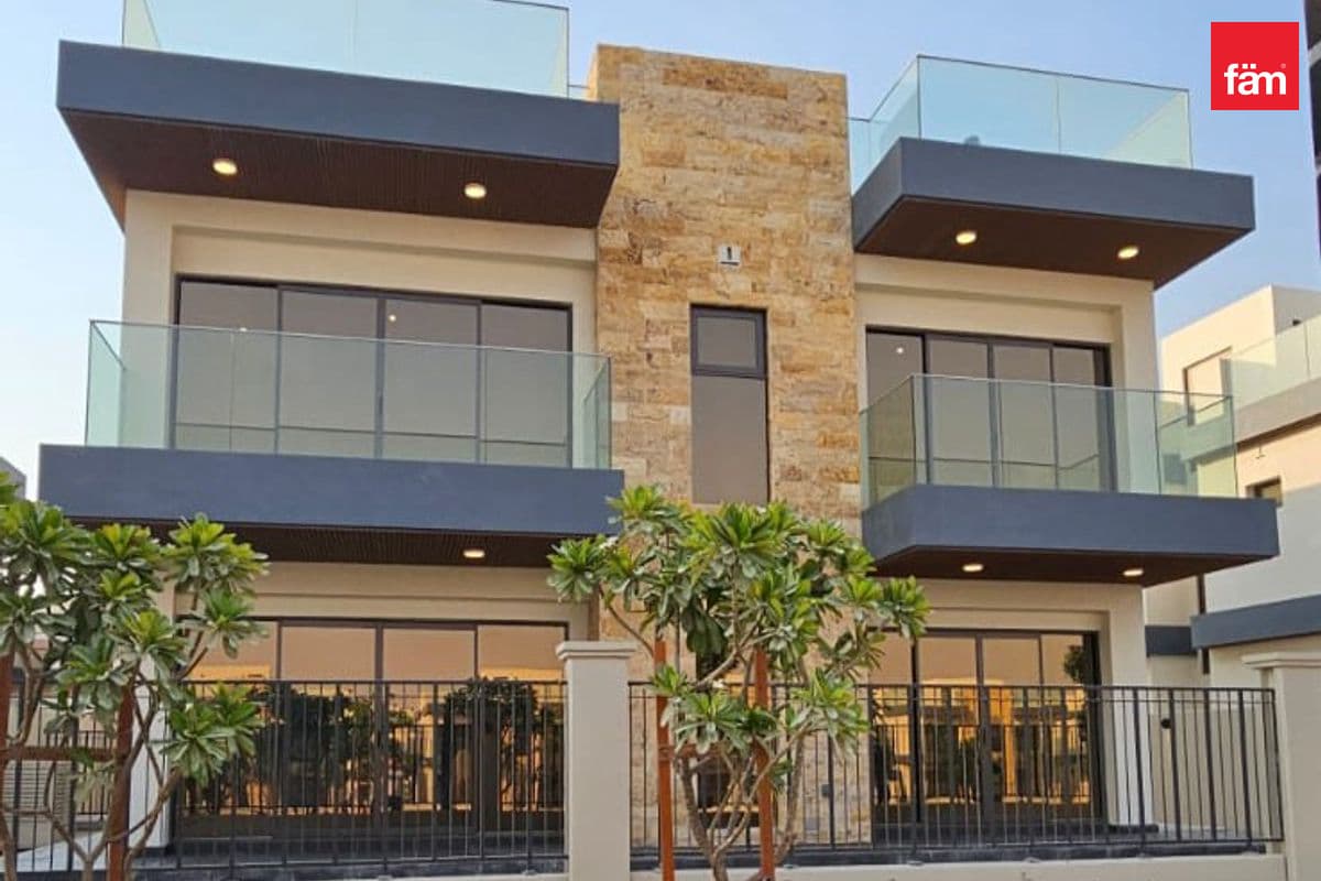 6 bedroom villa in DAMAC Lagoons Costa Brava 1, photograph 3 of 15