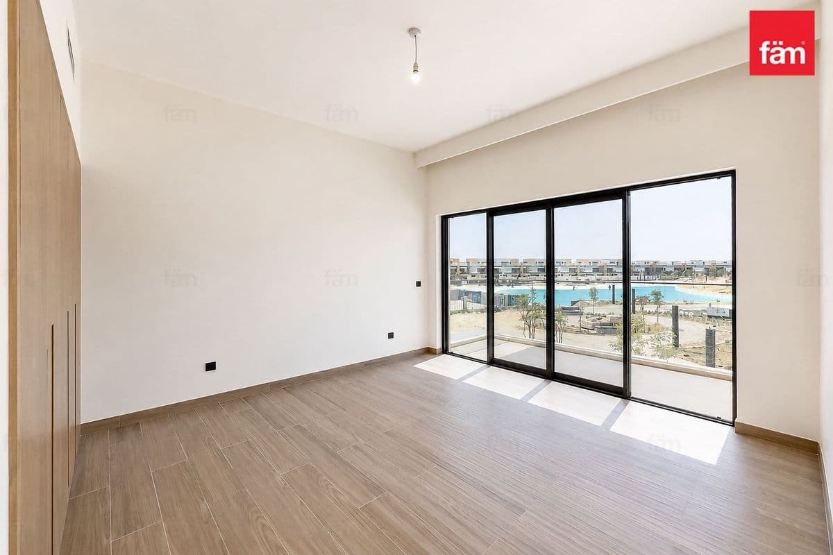 6 bedroom villa in DAMAC Lagoons Costa Brava 1, photograph 13 of 20