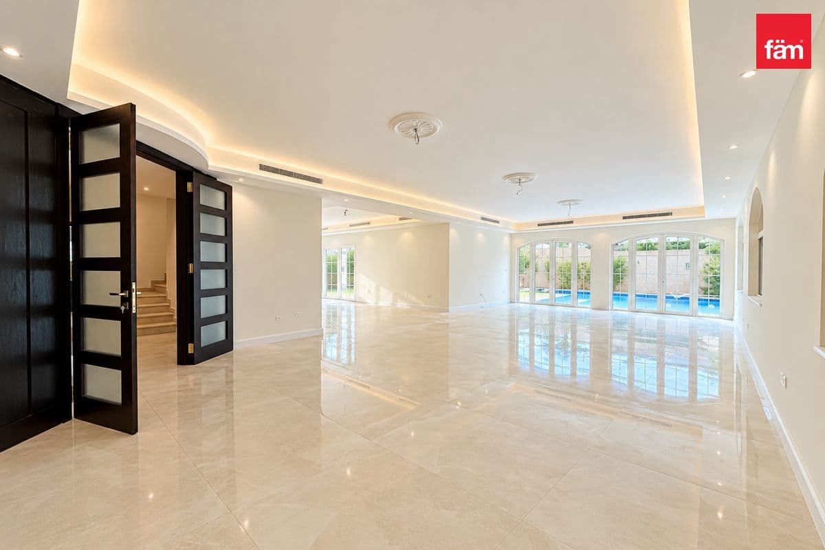 5 bedroom villa in District 2 - Jumeirah Park, photograph 6 of 20