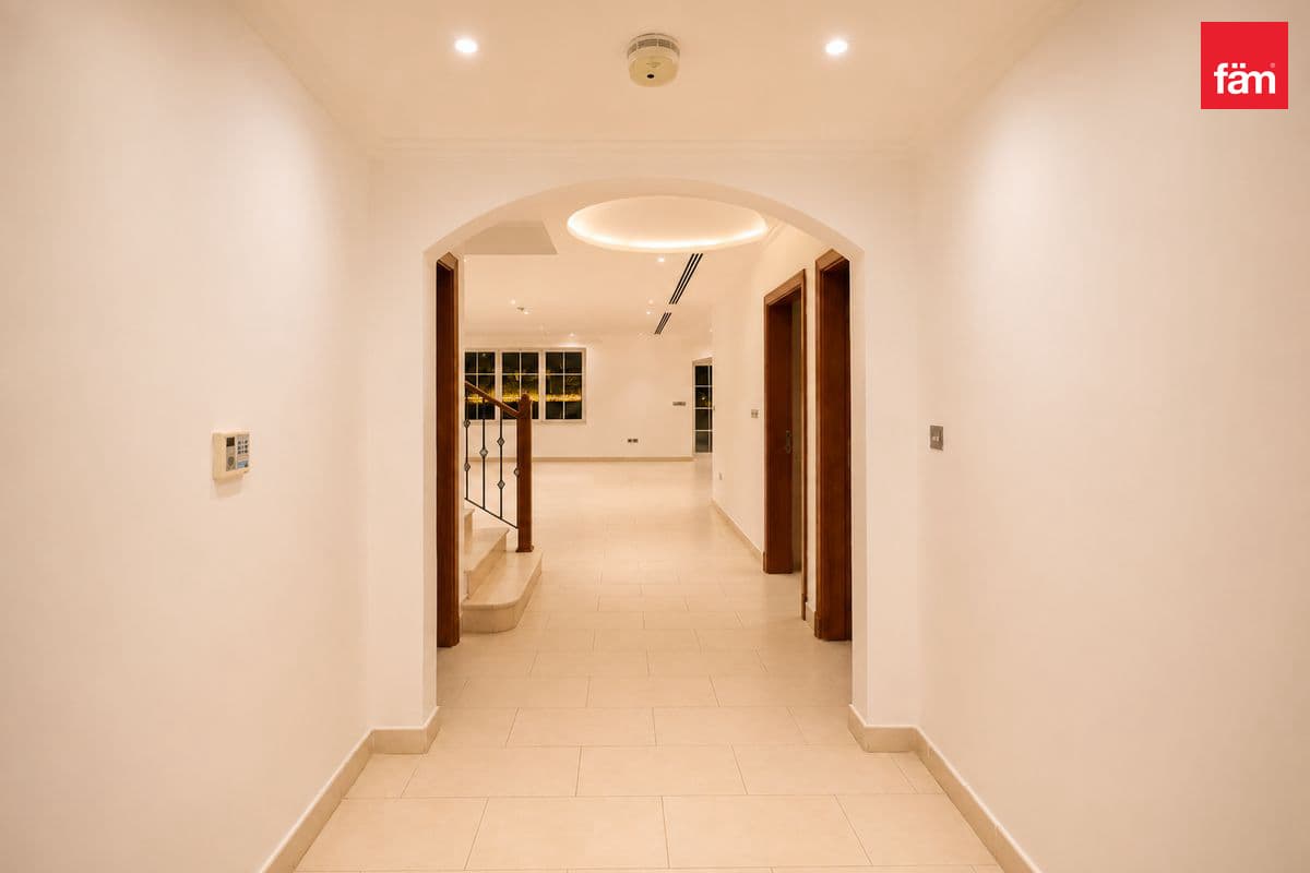 4 bedroom villa in District 4, photograph 14 of 20