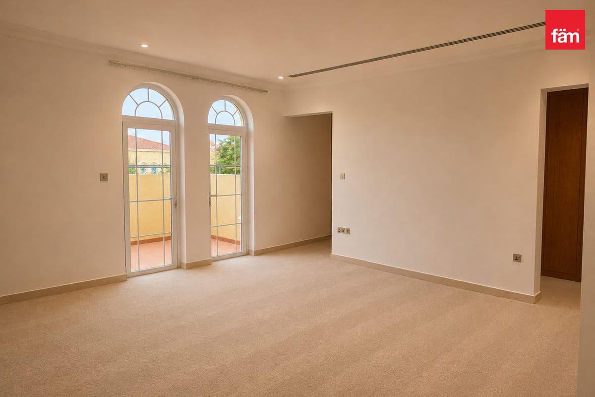4 bedroom villa in District 4, photograph 10 of 20