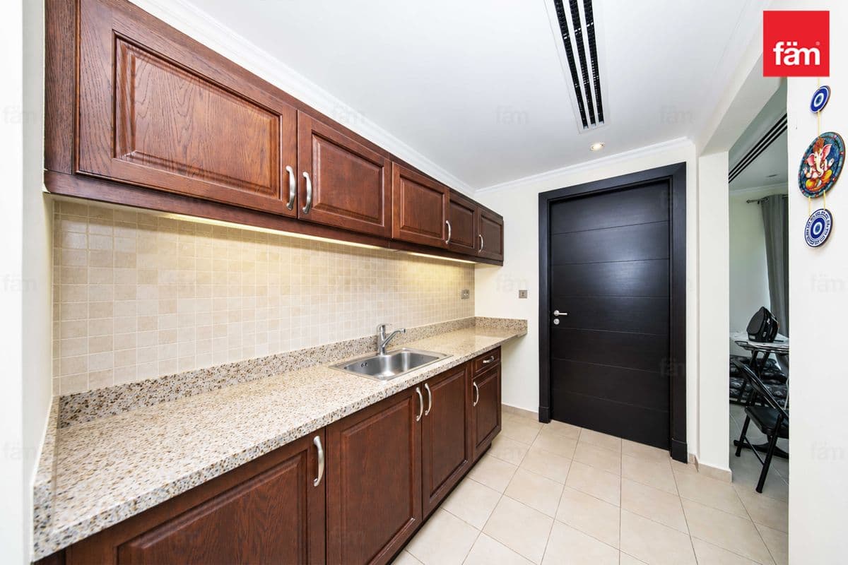 4 bedroom villa in Legacy Large, photograph 19 of 20