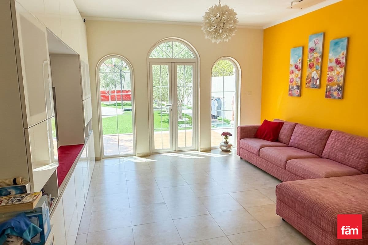 3 bedroom villa in District 5, photograph 4 of 11