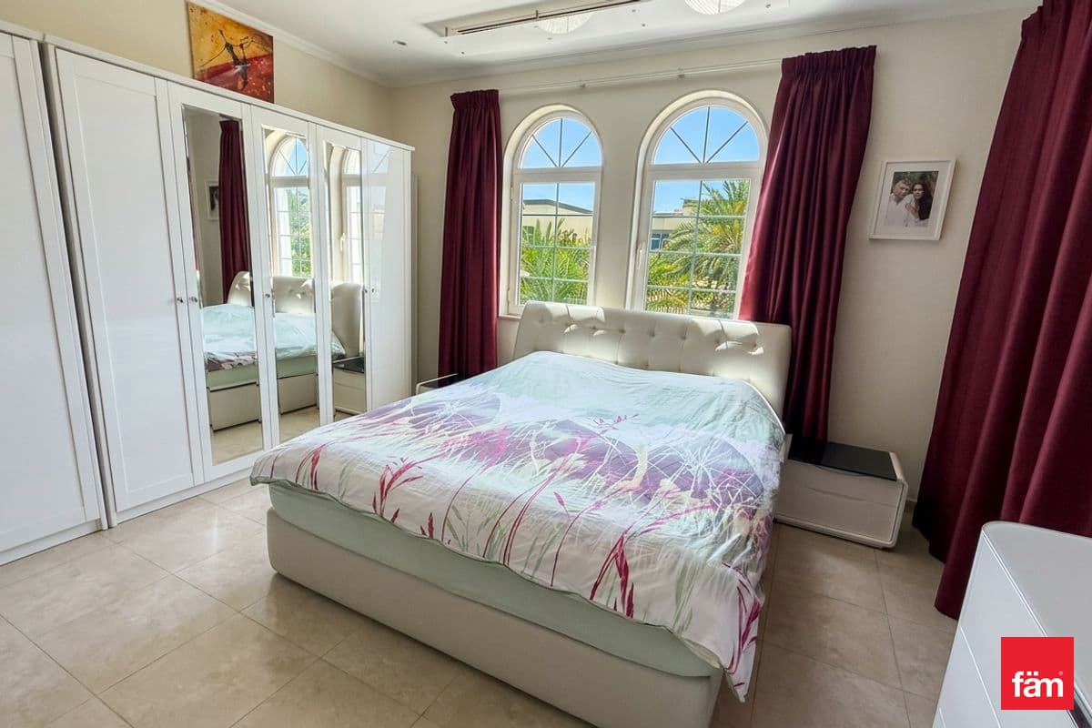 3 bedroom villa in District 5, photograph 9 of 11