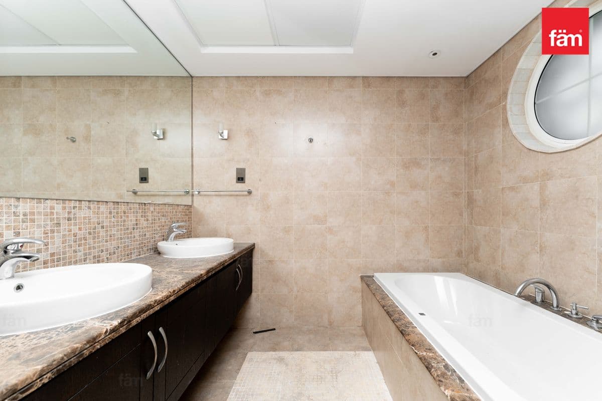 3 bedroom villa in District 5, photograph 18 of 20