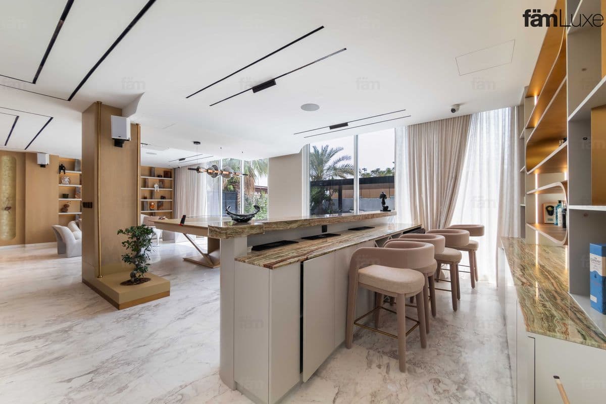 4 bedroom villa in District 6, photograph 10 of 20