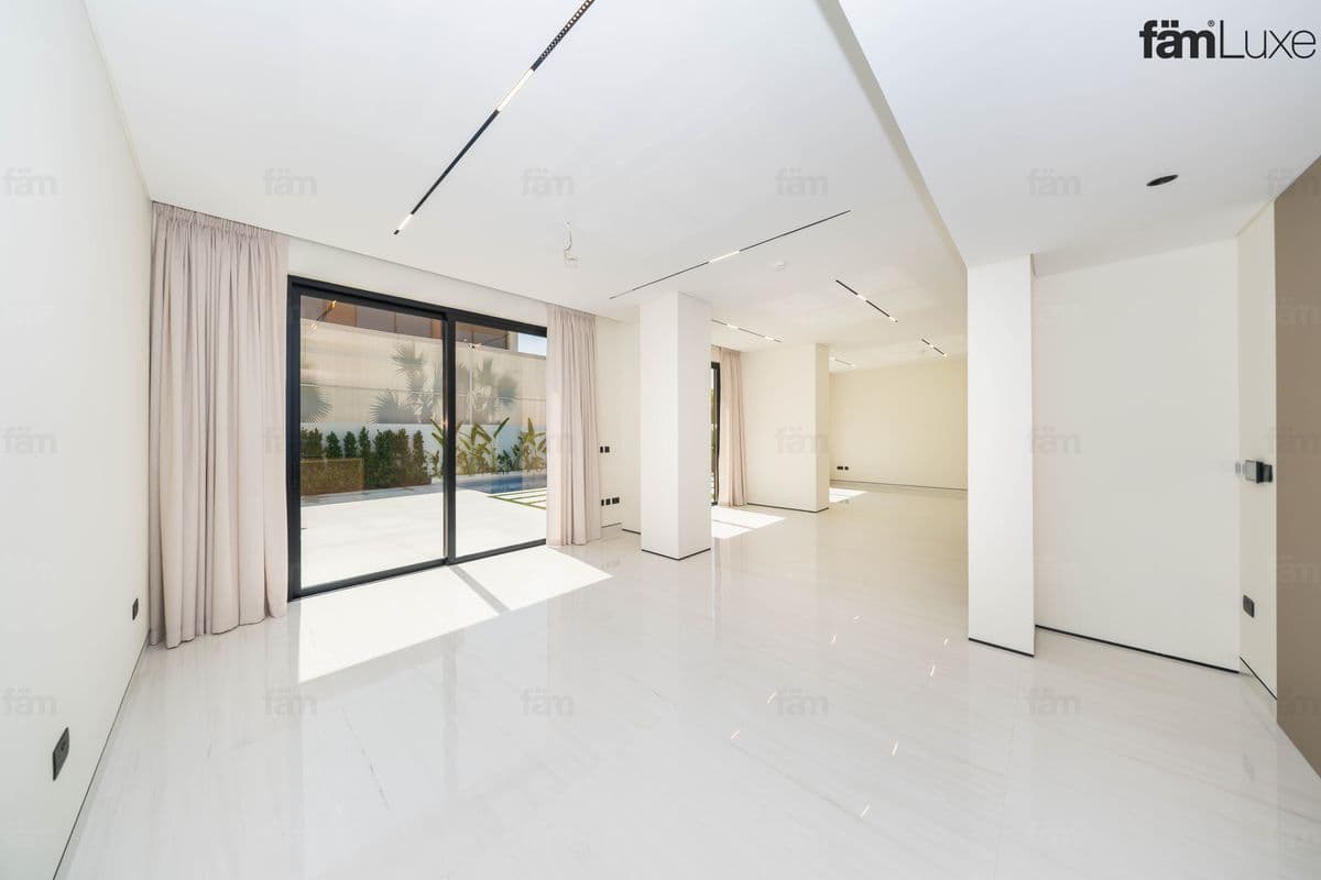 4 bedroom villa in District 6, photograph 6 of 20