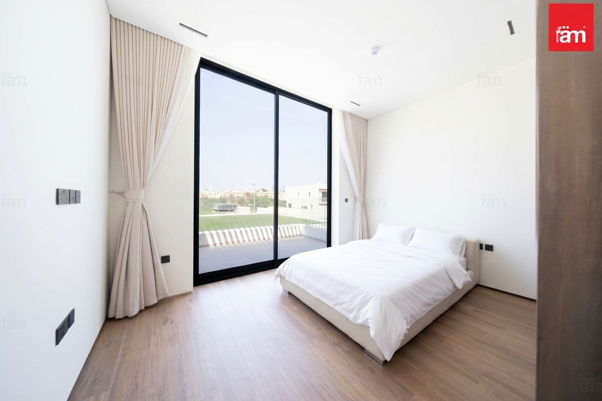 4 bedroom villa in District 6, photograph 4 of 13