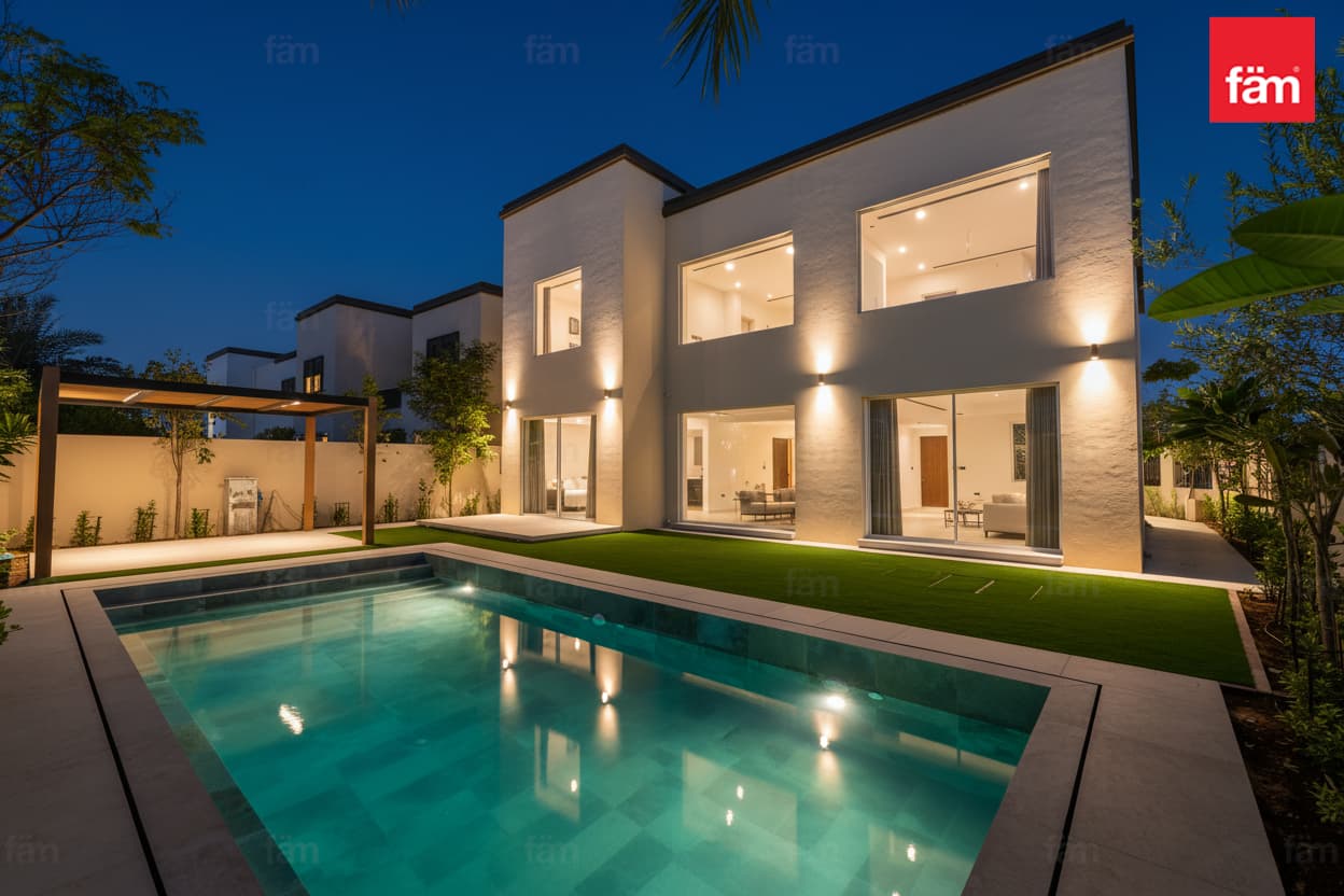 Villa in District 8