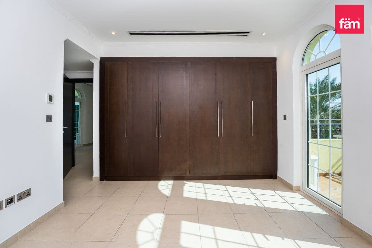 3 bedroom villa in District 8, photograph 13 of 13