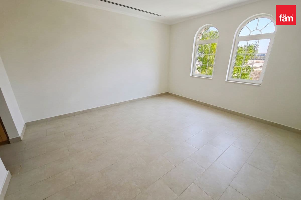 4 bedroom villa in District 8, photograph 9 of 20