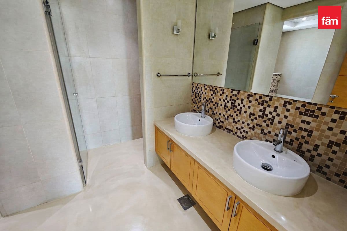 4 bedroom villa in District 8, photograph 14 of 20