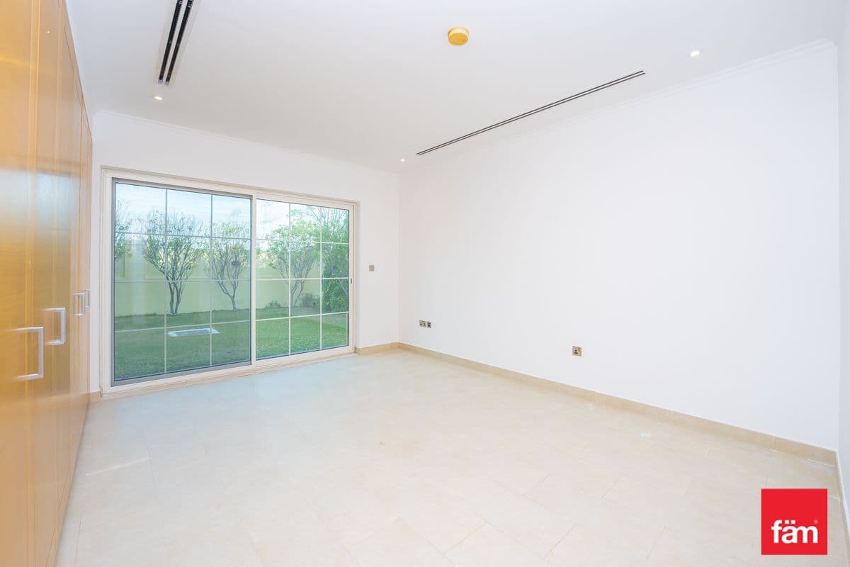 4 bedroom villa in District 8, photograph 12 of 20