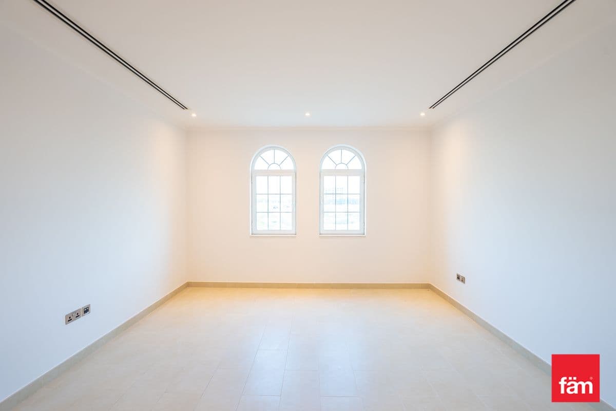 4 bedroom villa in District 8, photograph 15 of 20