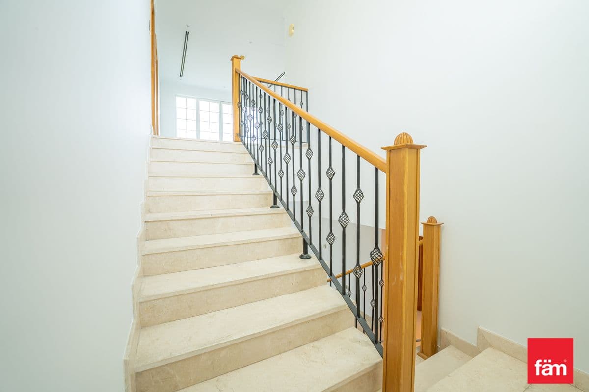 4 bedroom villa in District 8, photograph 7 of 20