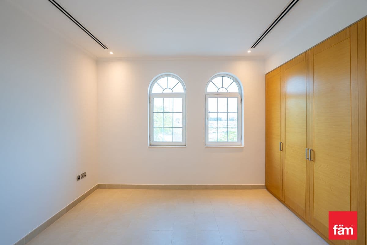 4 bedroom villa in District 8, photograph 11 of 20