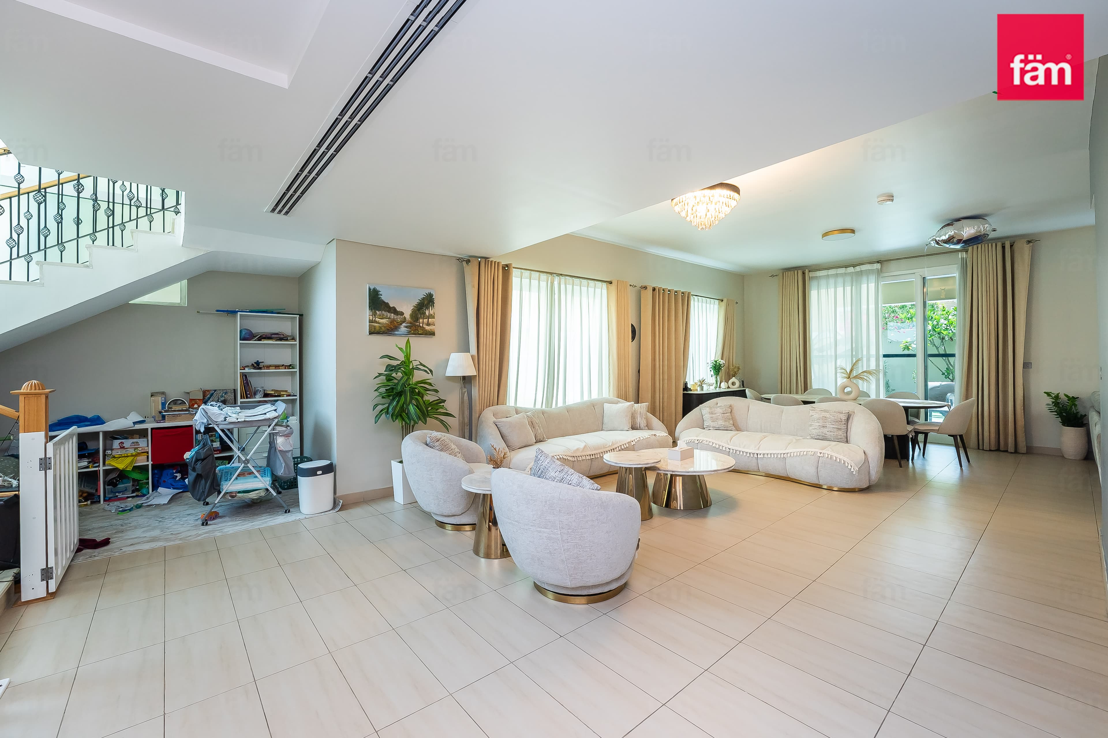 4 bedroom villa in District 9 - Legacy Nova Villas, photograph 5 of 20
