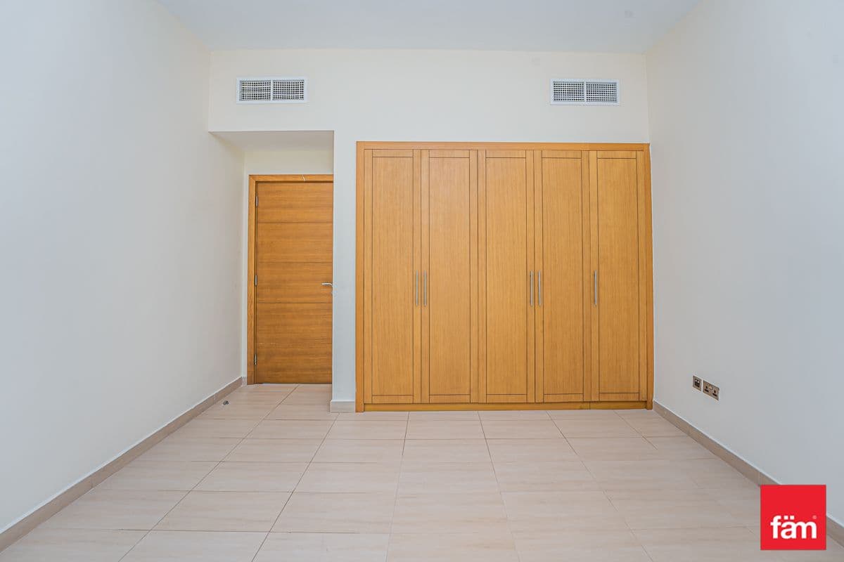4 bedroom villa in District 9 - Legacy Nova Villas, photograph 15 of 20
