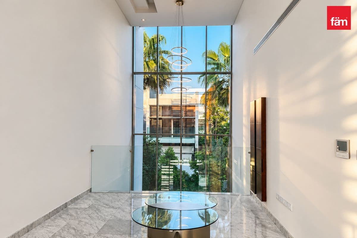 5 bedroom villa in District One Villas, photograph 6 of 12