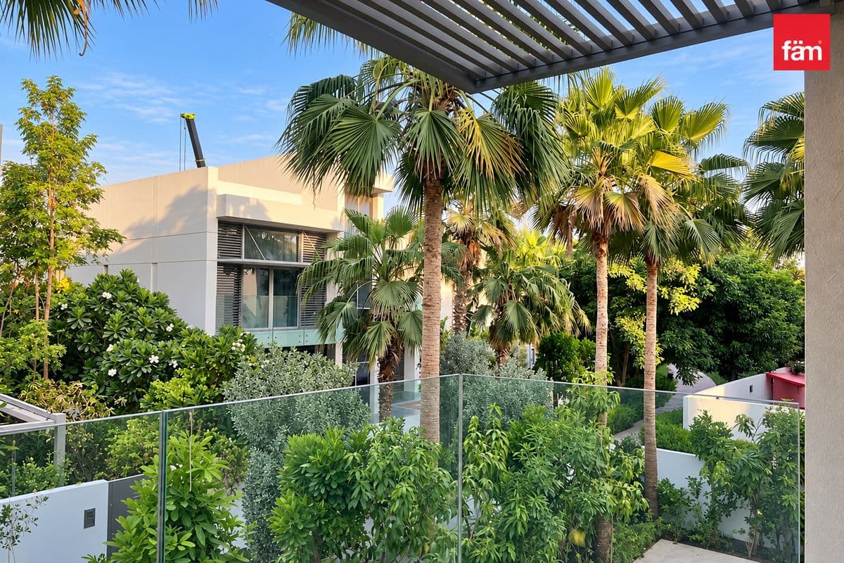 5 bedroom villa in District One Villas, photograph 10 of 12