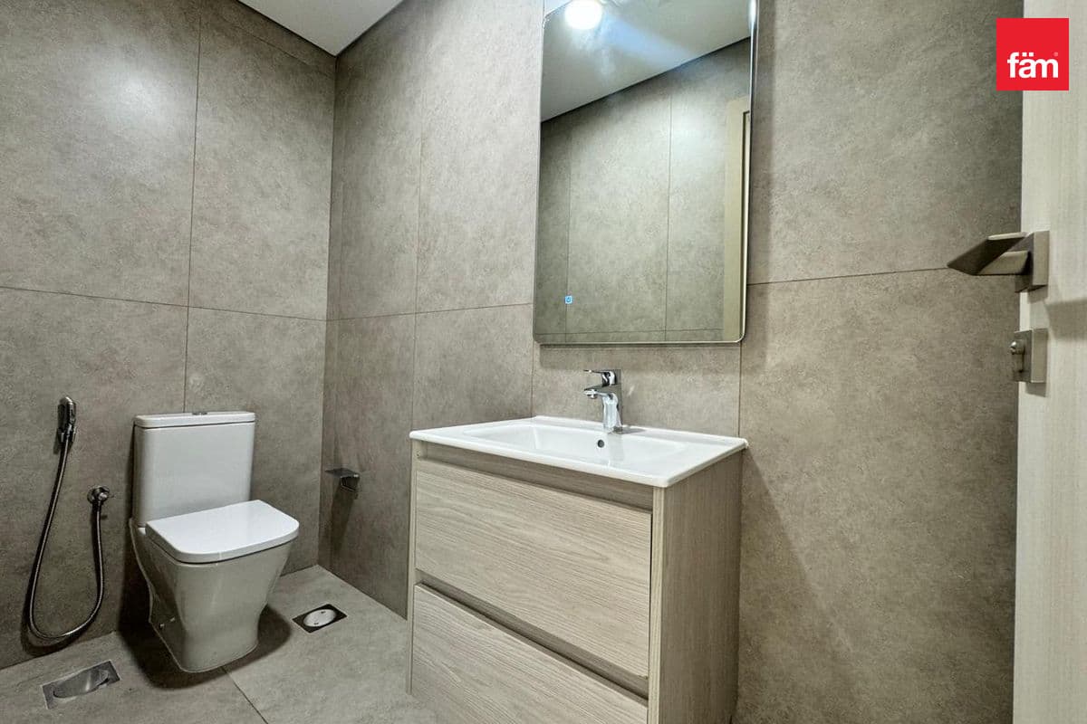5 bedroom villa in Dubai Investment Park Phase 1, photograph 19 of 19