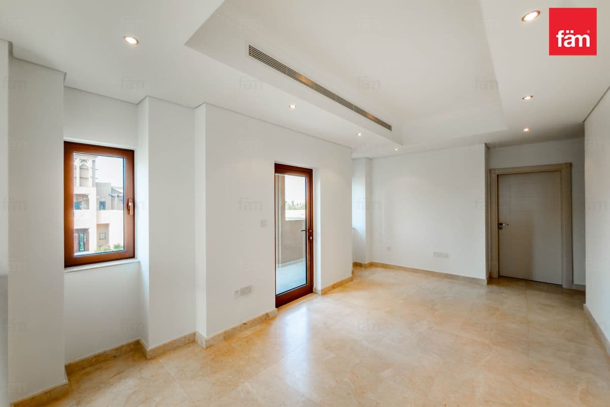 3 bedroom villa in Dubai Style, photograph 15 of 20