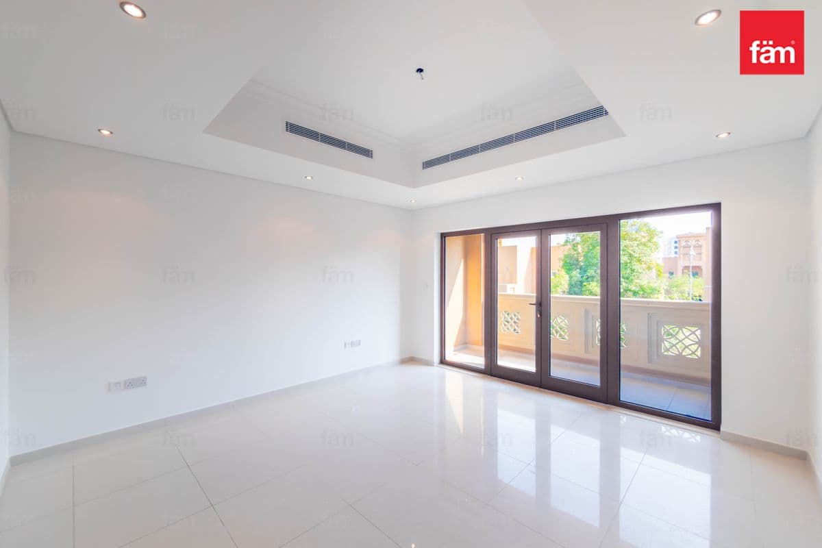 3 bedroom villa in Dubai Style, photograph 11 of 20