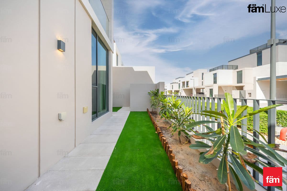 4 bedroom villa in Elie Saab Villas ll, photograph 8 of 20
