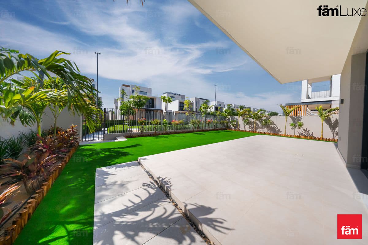 4 bedroom villa in Elie Saab Villas ll, photograph 7 of 20
