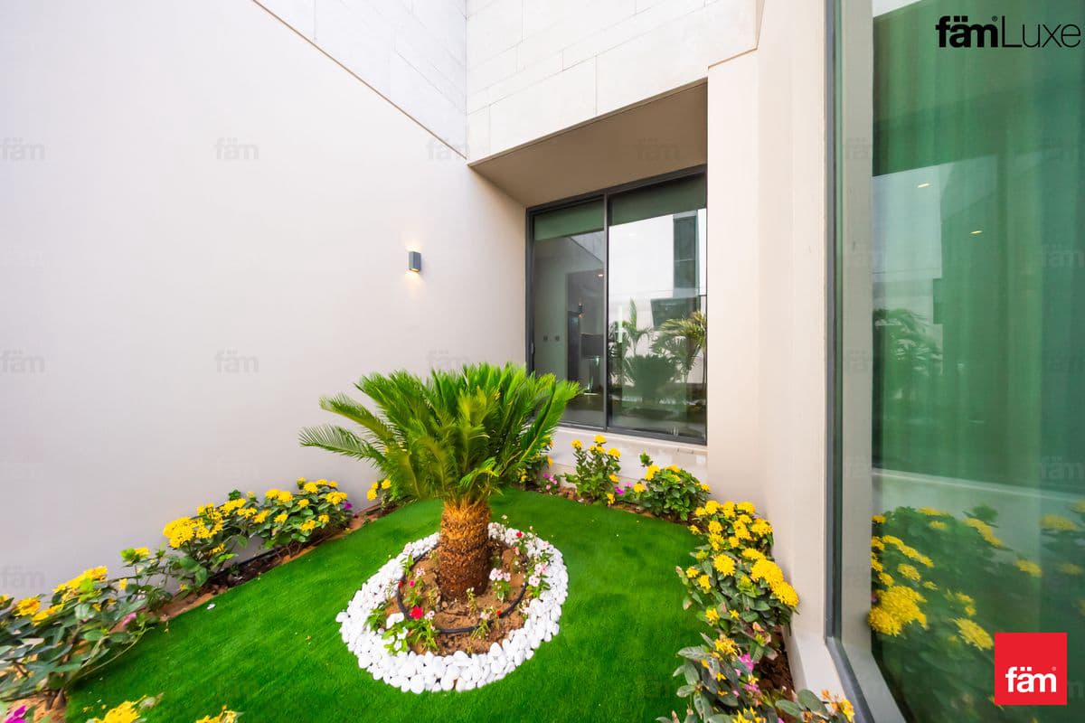 4 bedroom villa in Elie Saab Villas ll, photograph 6 of 20