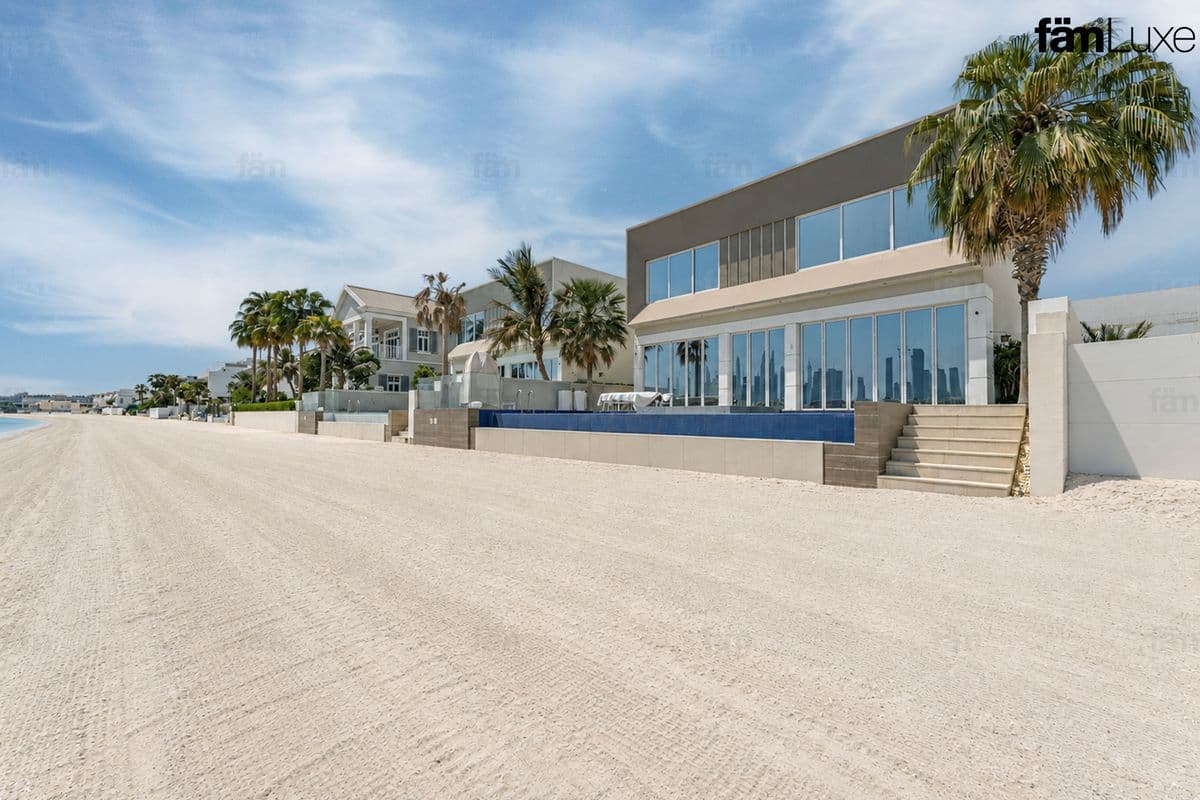 5 bedroom villa in Garden Homes Frond N, photograph 4 of 20