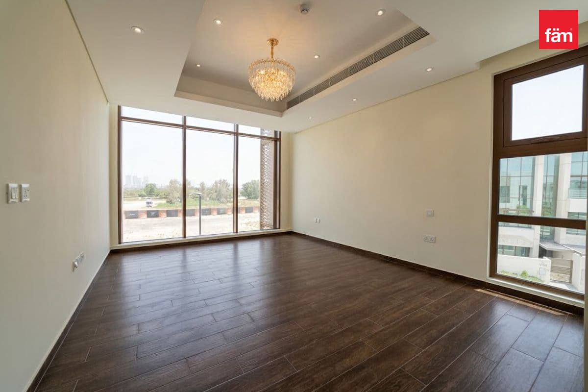 6 bedroom villa in Grand Views, photograph 17 of 20