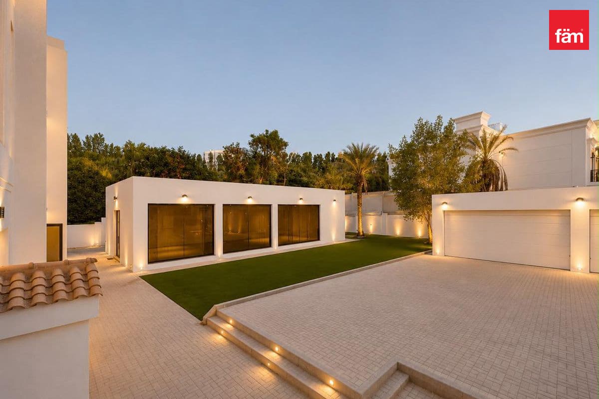 6 bedroom villa in Jasmine Leaf 2, photograph 14 of 17