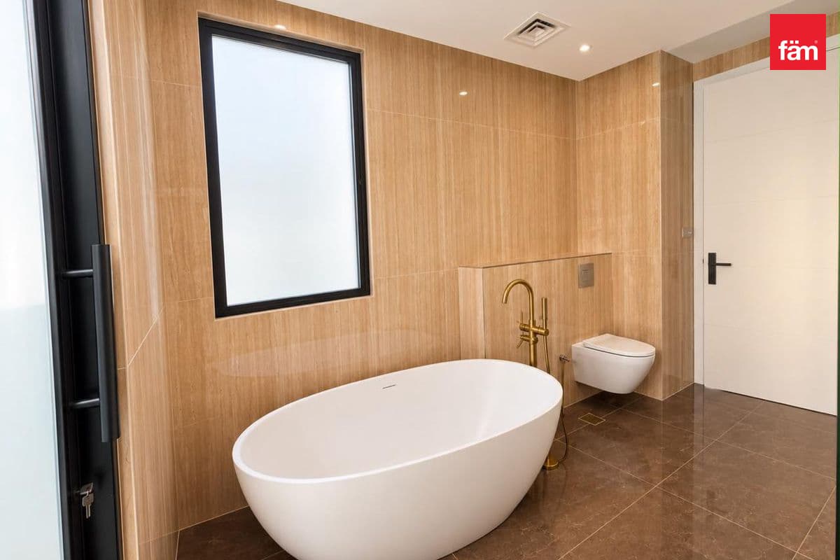 6 bedroom villa in Jasmine Leaf 2, photograph 16 of 17