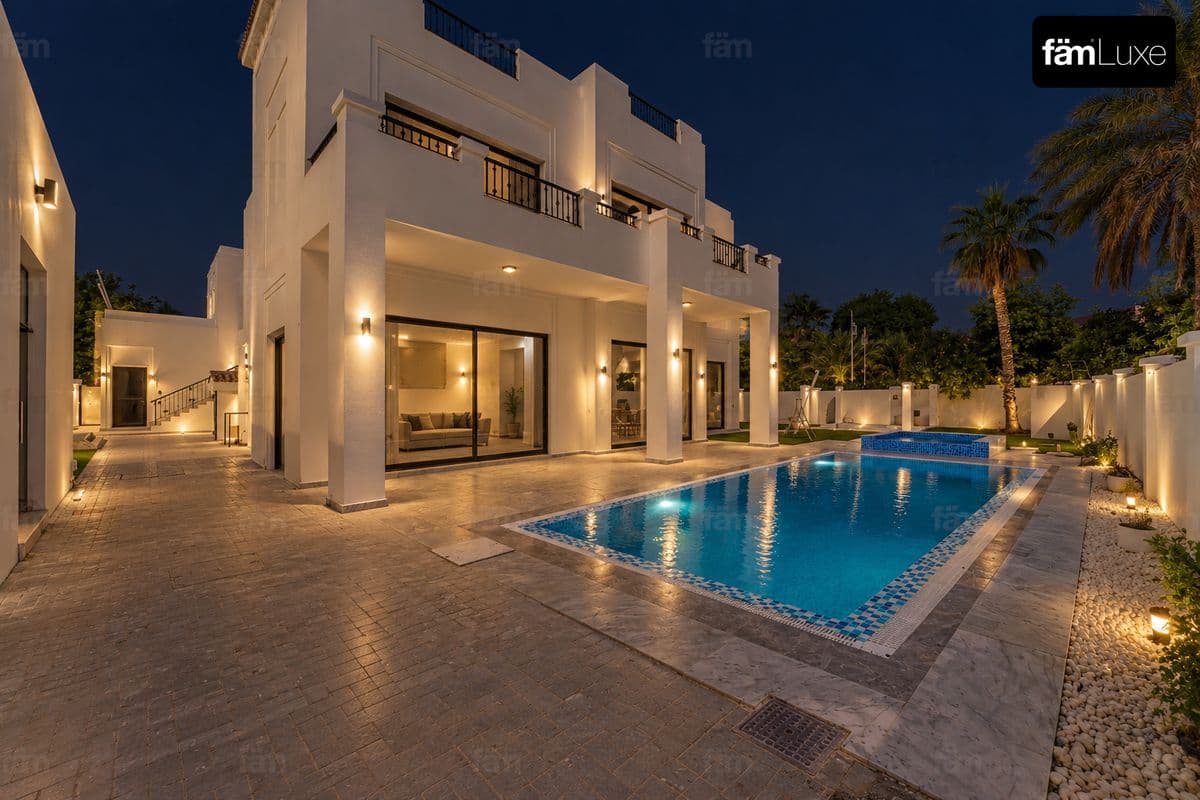 6 bedroom villa in Jasmine Leaf 2, photograph 1 of 20