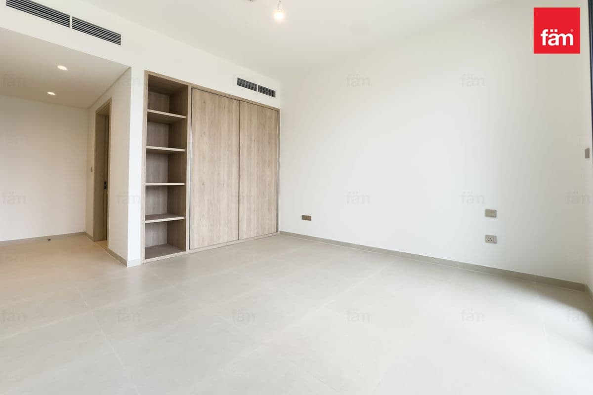 4 bedroom villa in Jebel Ali Village Villas, photograph 14 of 20