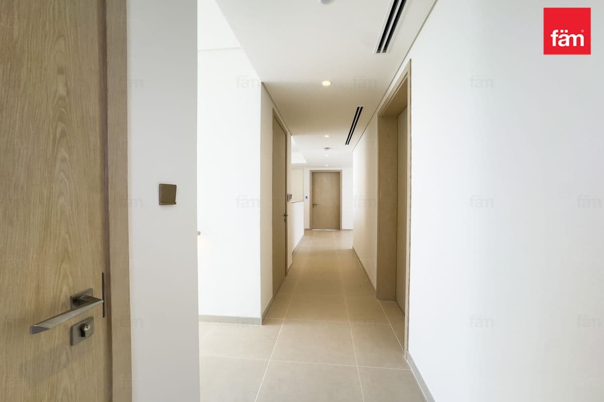 4 bedroom villa in Jebel Ali Village Villas, photograph 13 of 20