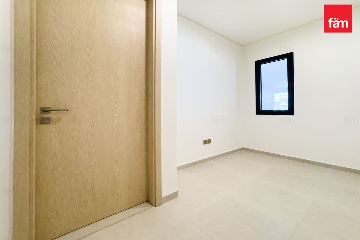 4 bedroom villa in Jebel Ali Village Villas, photograph 13 of 20