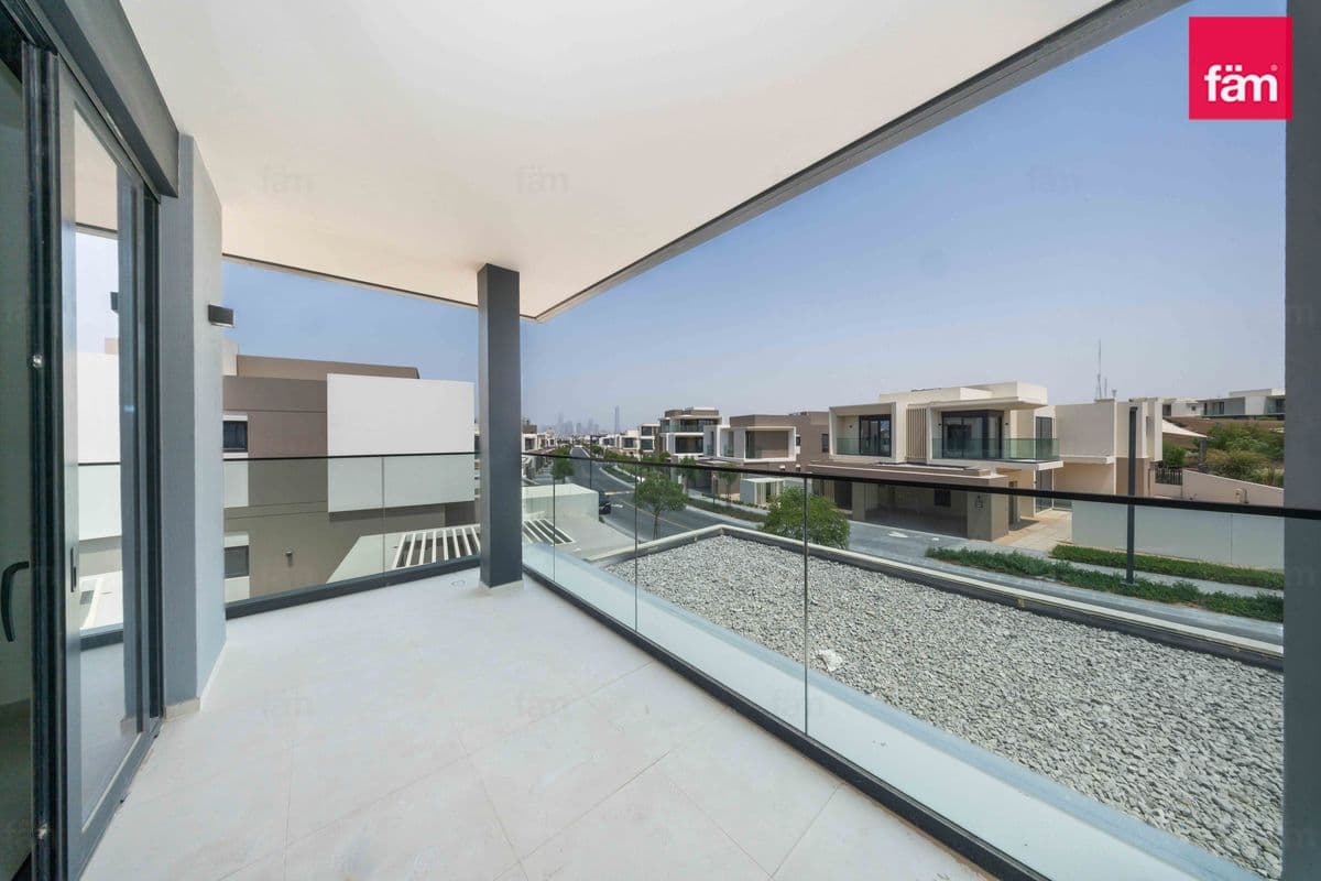 5 bedroom villa in Jebel Ali Village Villas, photograph 4 of 17