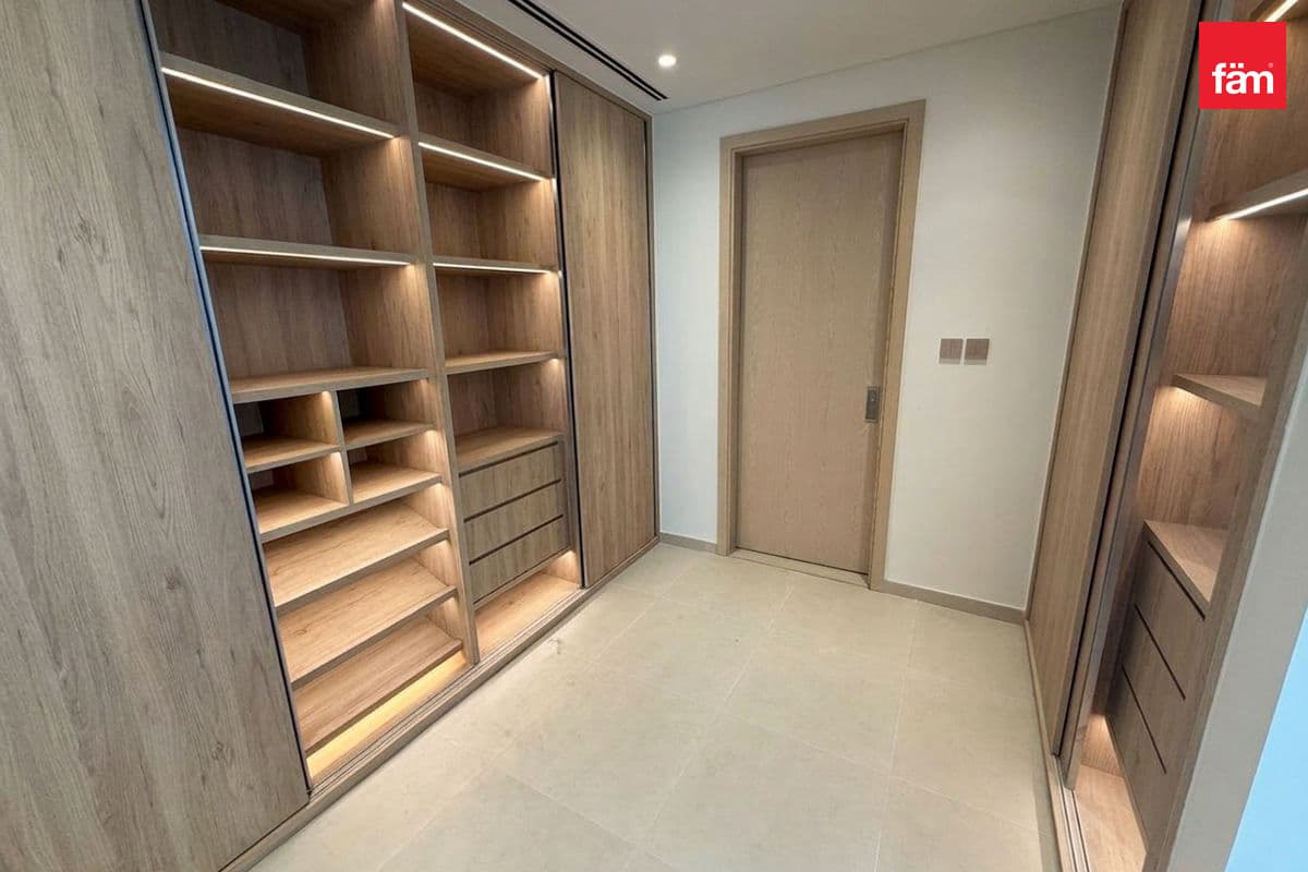 4 bedroom villa in Jebel Ali Village Villas, photograph 14 of 20
