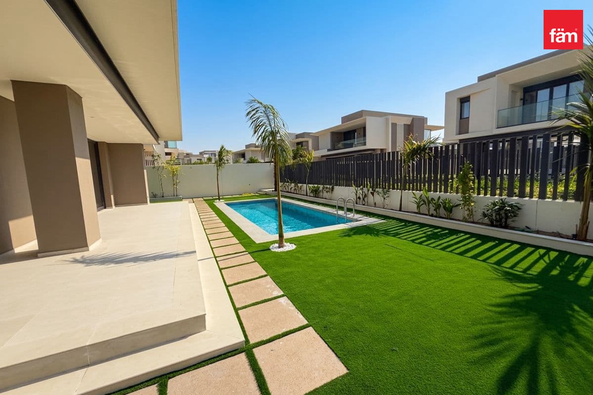 4 bedroom villa in Jebel Ali Village Villas, photograph 3 of 20