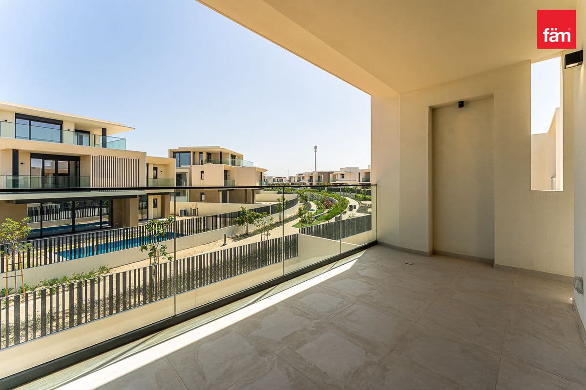 4 bedroom villa in Jebel Ali Village Villas, photograph 7 of 20