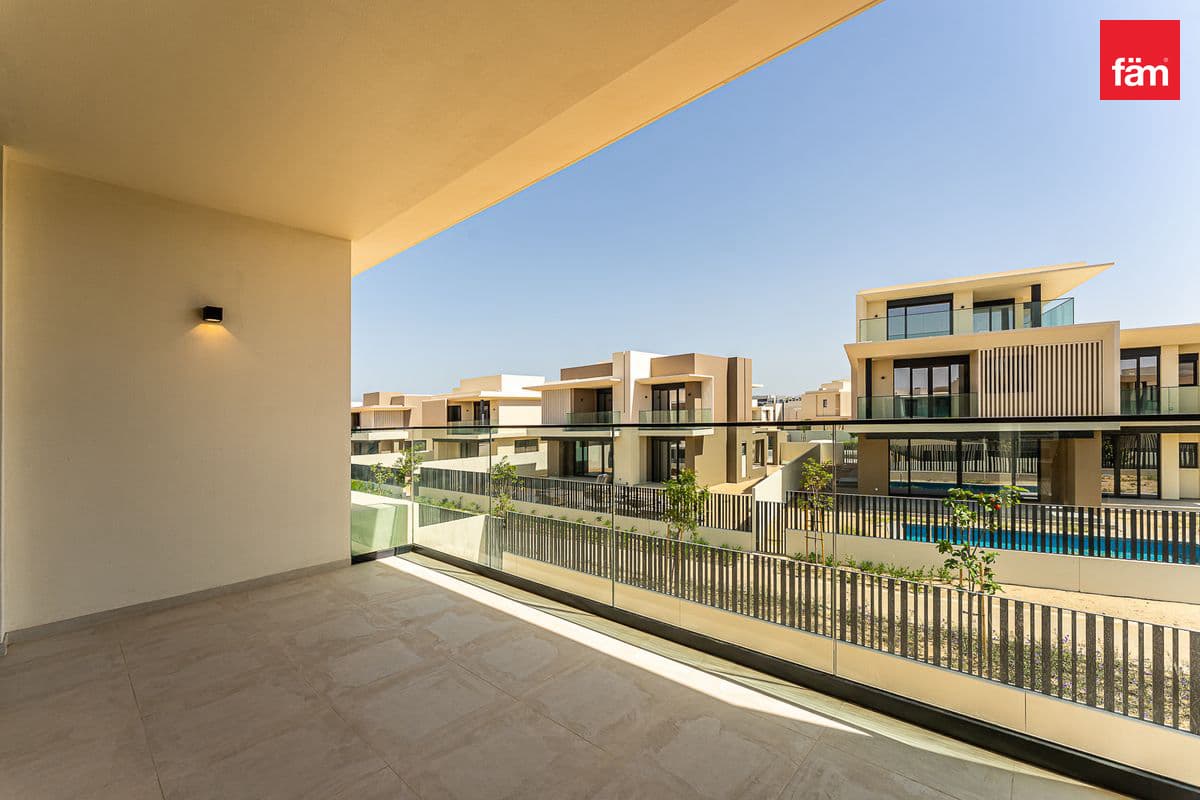4 bedroom villa in Jebel Ali Village Villas, photograph 10 of 20