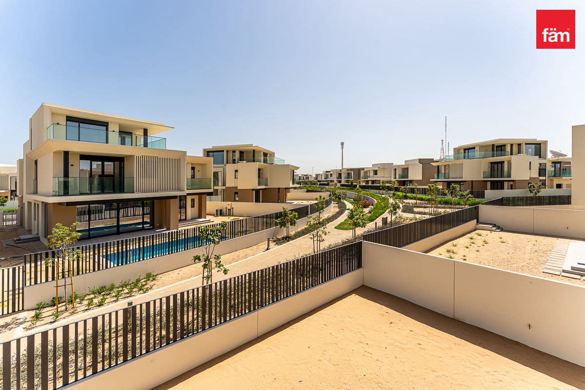 4 bedroom villa in Jebel Ali Village Villas, photograph 9 of 20