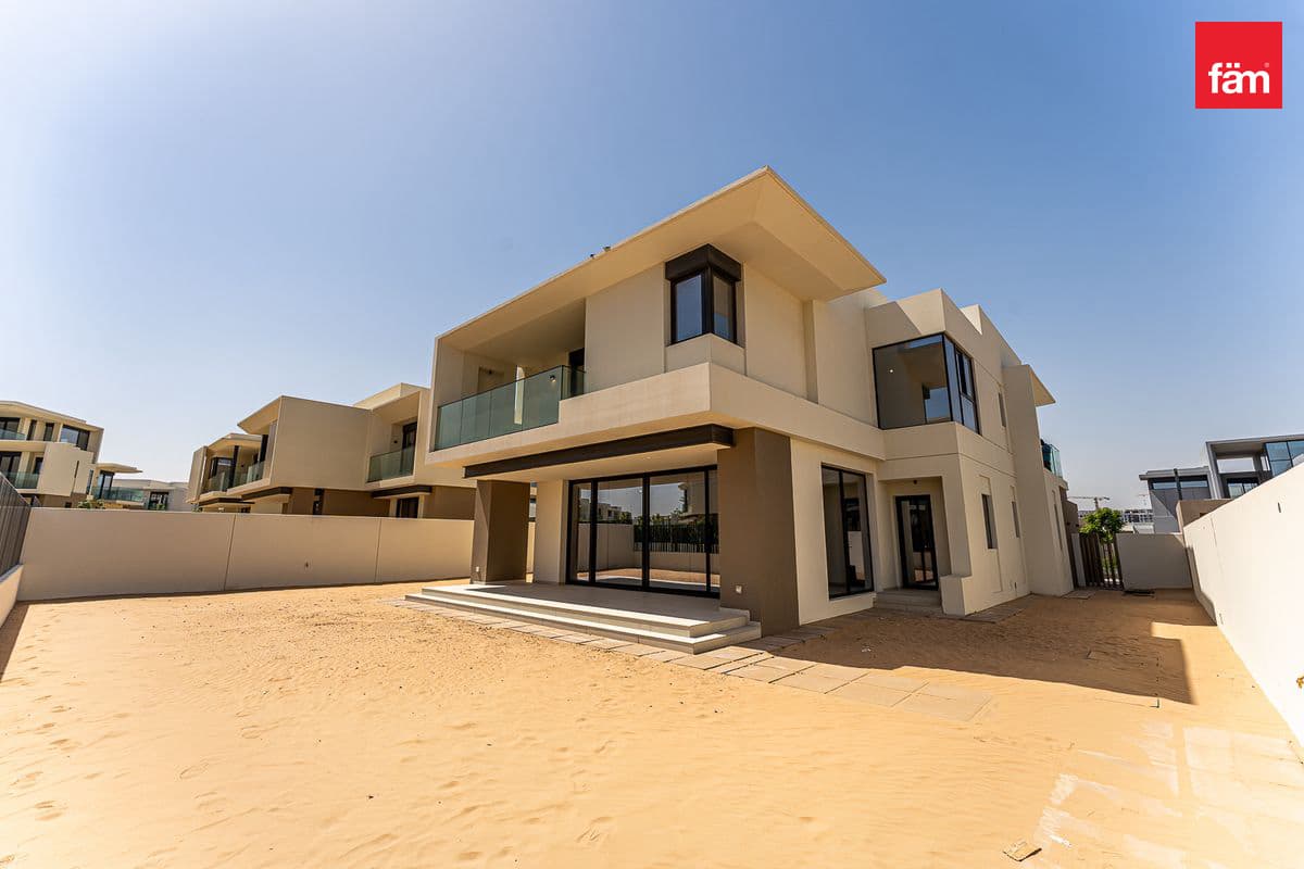 4 bedroom villa in Jebel Ali Village Villas, photograph 3 of 20