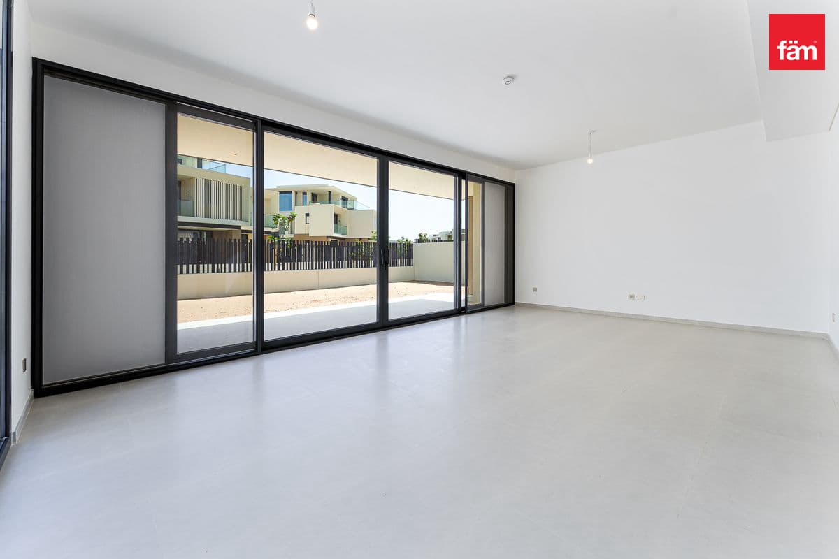 4 bedroom villa in Jebel Ali Village Villas, photograph 15 of 20