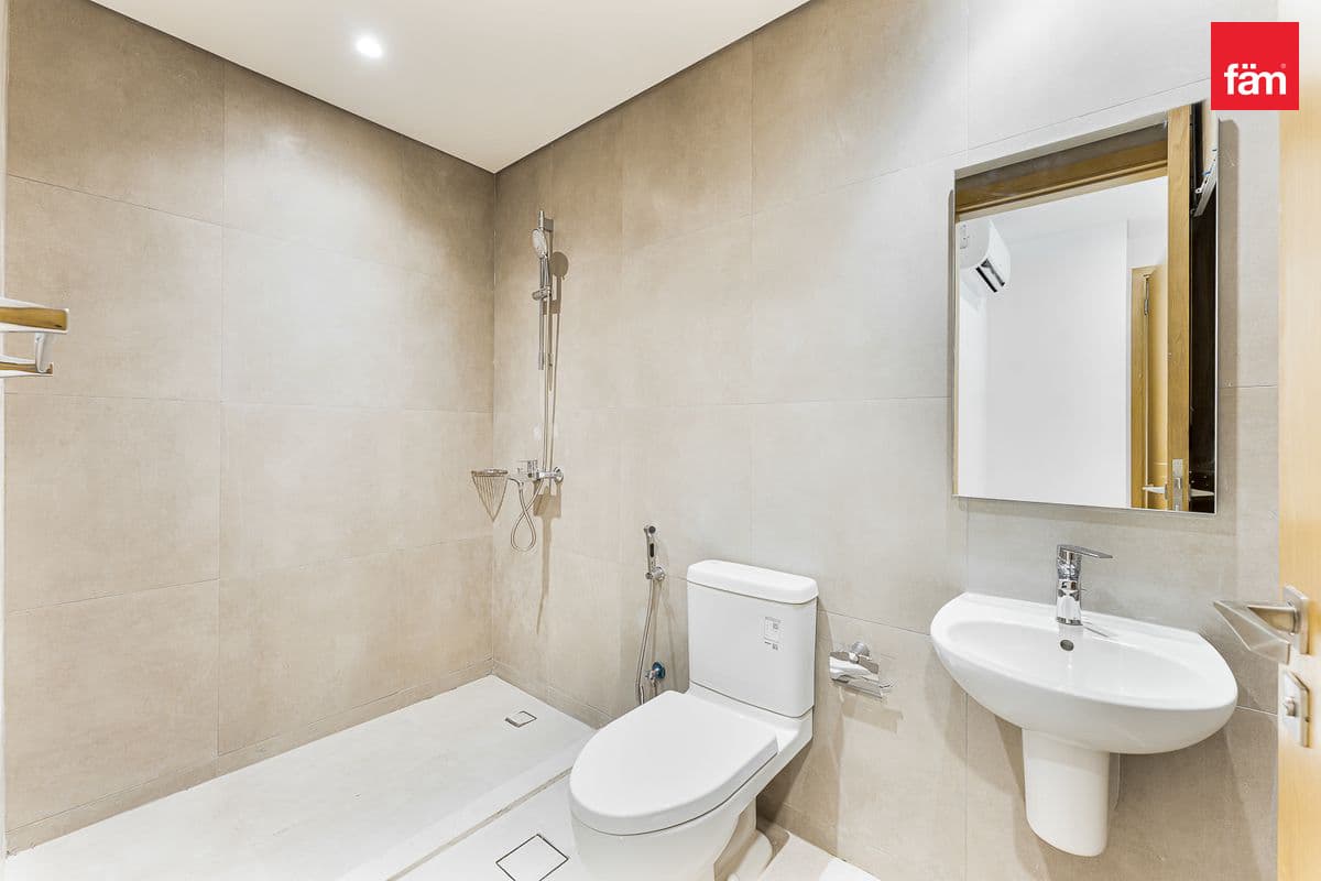 5 bedroom villa in Jebel Ali Village Villas, photograph 11 of 20
