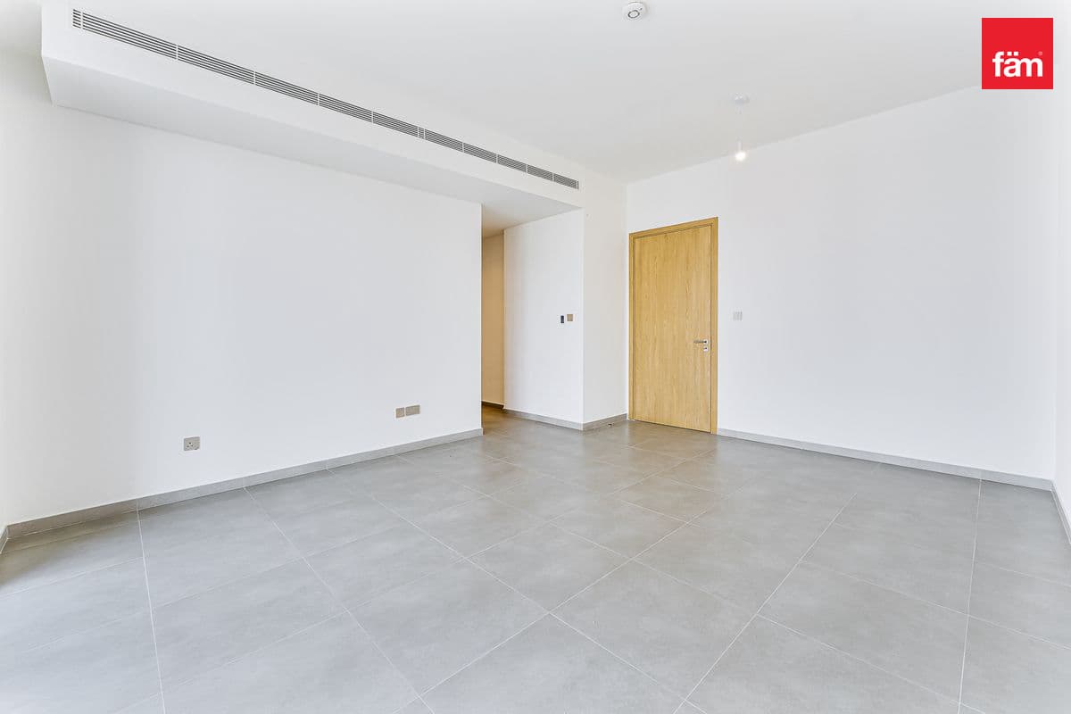 5 bedroom villa in Jebel Ali Village Villas, photograph 15 of 20